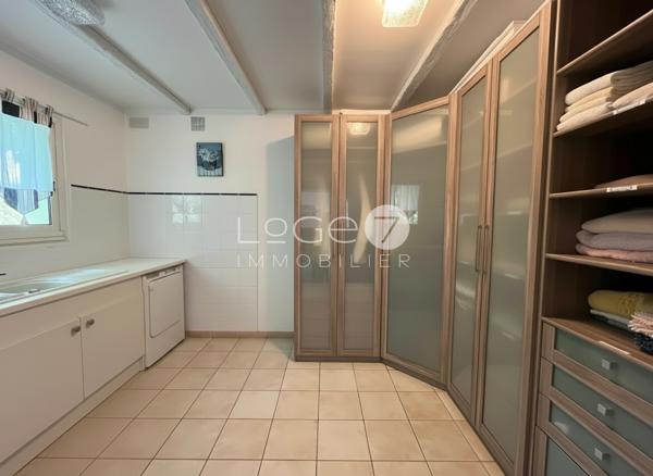 Maison 7 pièce(s) 5 chambre(s) 165 m²