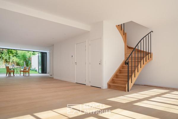 Duplex contemporain avec jardin