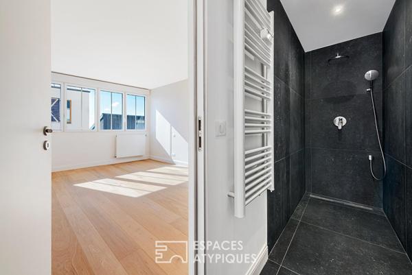 Duplex contemporain avec jardin