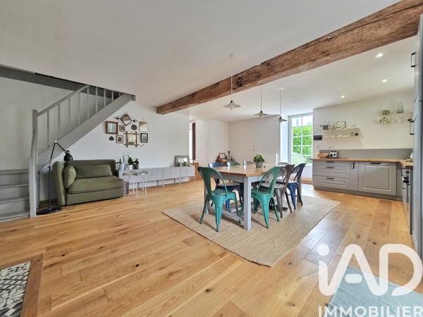 Maison à vendre 6 pièces 165 m² Touvre