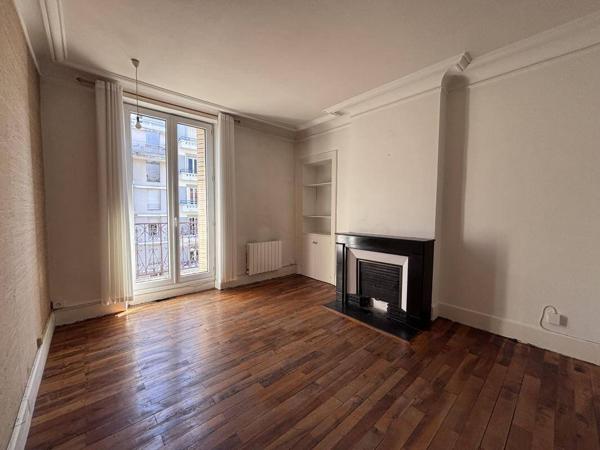 Appartement 2 pièces                                        - 38000 Grenoble Réf : 5036