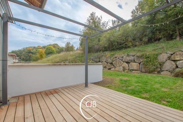 Challes-les-Eaux – Duplex lumineux avec terrasse et jardin