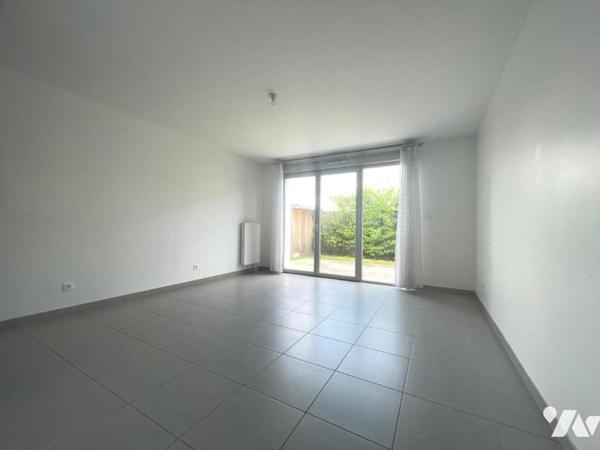 IDEAL INVESTISSEUR BEZANNES appartement en rez-de-jardin de type deux pièces principales, 50 m² su
