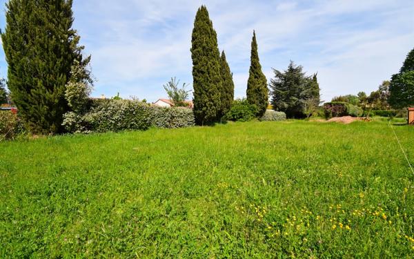 Terrain à vendre    Saint-Quentin-la-Poterie
