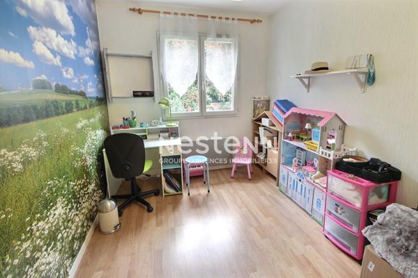 Maison à vendre à Vénissieux - 4 pièces, 3 chambres, garage