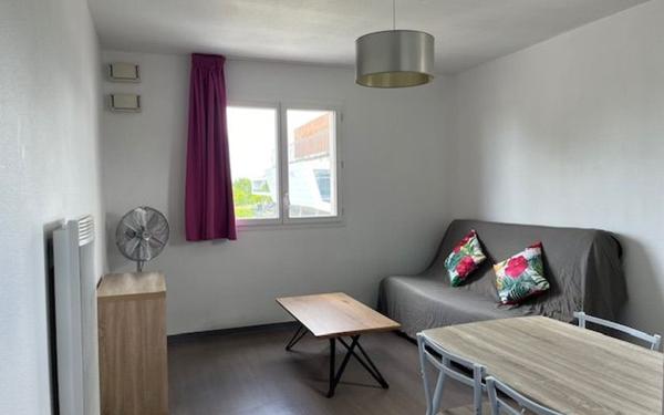 Appartement à louer    1 pièce • 24 m2 Talence