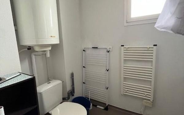 Appartement à louer    1 pièce • 24 m2 Talence