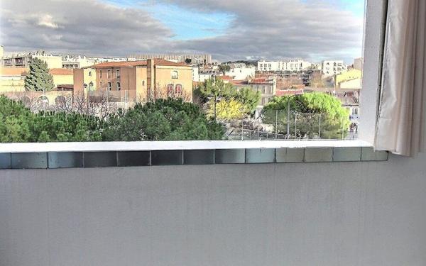 Appartement à louer    2 pièces • 36 m2 Marseille 3