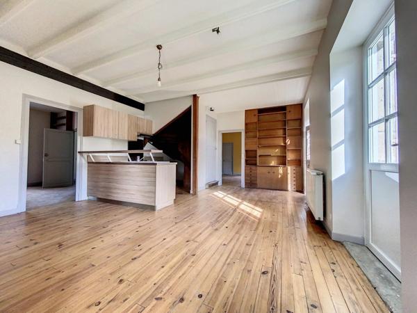 Location Maison 5 pièces 93 m2 à Le Buisson-de-Cadouin