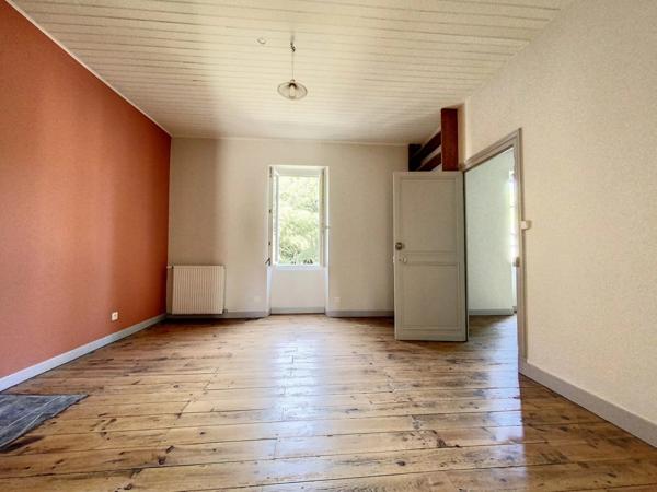 Location Maison 5 pièces 93 m2 à Le Buisson-de-Cadouin
