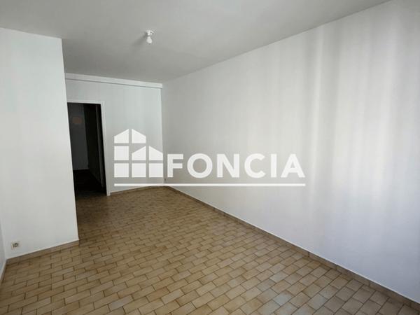 Location Studio 32.08 m² - 14 RUE DU LUNARET Montpellier 34090