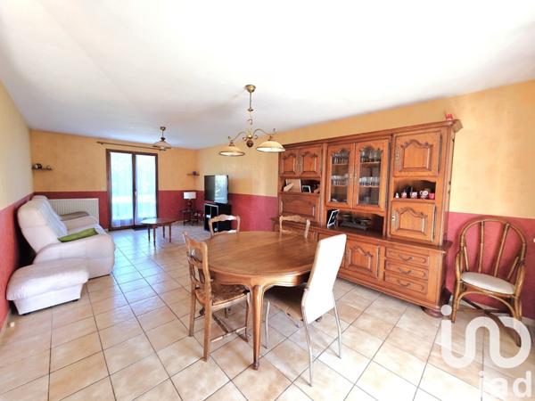 Maison 6 pièces de 101 m² à Auneau-Bleury-Saint-Symphorien (28700)