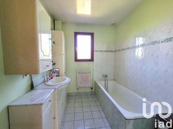 Maison 6 pièces de 101 m² à Auneau-Bleury-Saint-Symphorien (28700)