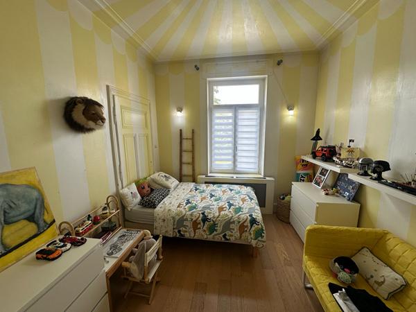 Appartement 5 pièces 143.51 m2