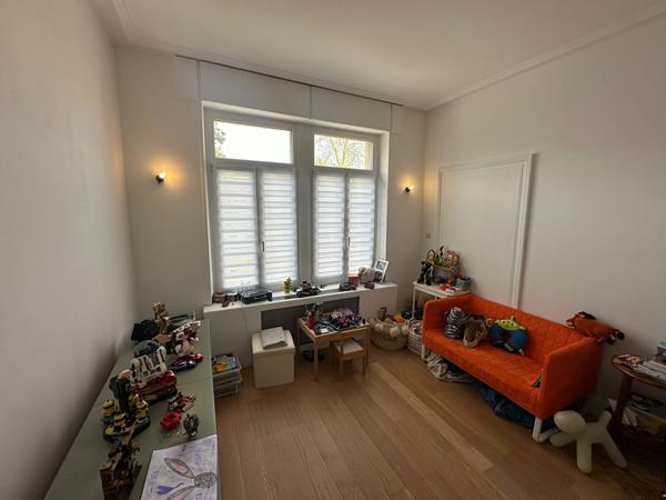 Appartement 5 pièces 143.51 m2