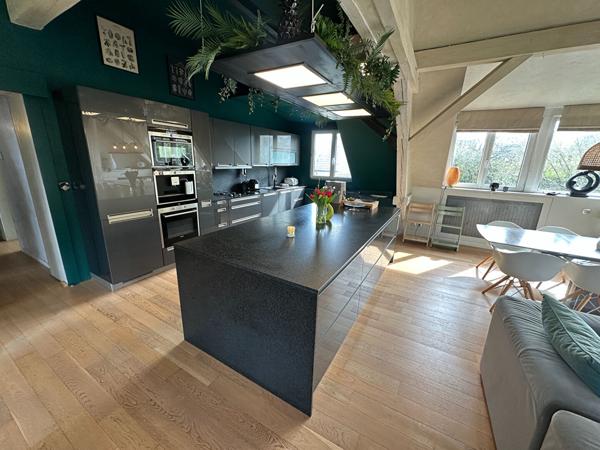 Appartement 5 pièces 143.51 m2