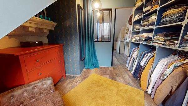 Cinq-Mars-la-Pile (37130) Maison de ville avec jardin intimiste