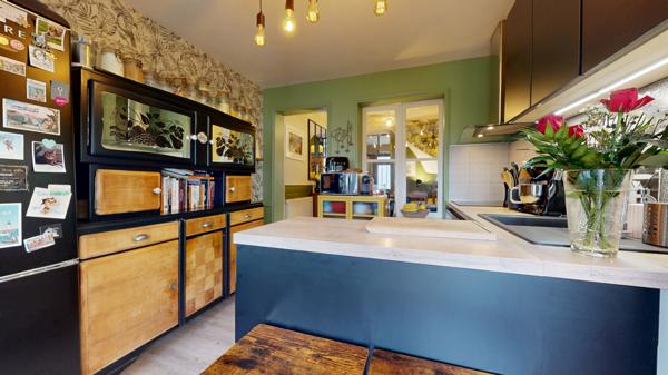 Cinq-Mars-la-Pile (37130) Maison de ville avec jardin intimiste