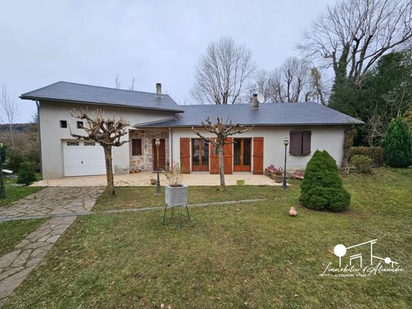 Dpt Aude (11), à vendre LES MARTYS propriete P5 de 110 m² - Terrain de 20,00 Ha -garage-source