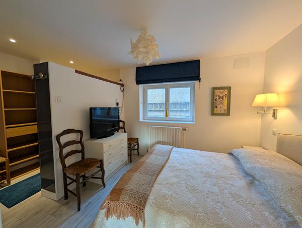 Maison familiale centre-bourg, Lezay 79120