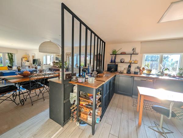 Maison familiale centre-bourg, Lezay 79120