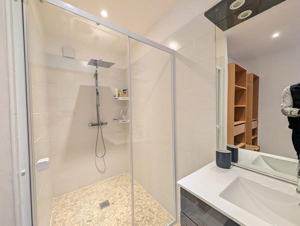 Maison familiale centre-bourg, Lezay 79120