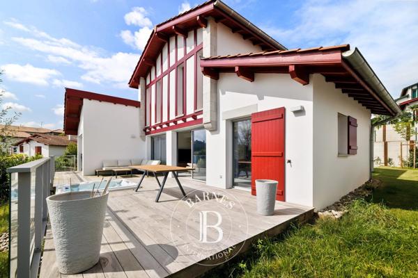 Urrugne, Maison 4 Chambres -  115 m² à vendre