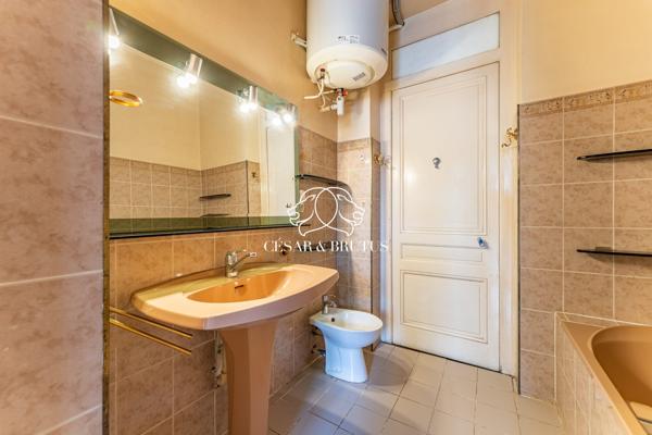 Rare : Appartement bourgeois 6 pièces