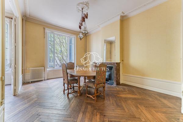 Rare : Appartement bourgeois 6 pièces