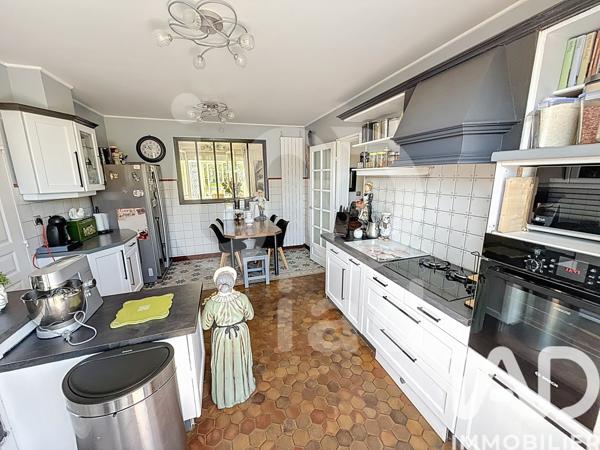 Maison à vendre 8 pièces 167 m² Pontault-Combault