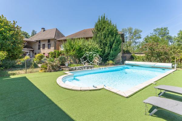 Exclusivité – Maison 7 pièces de 218 m² – Maubec – Demeure d’histoire et piscine