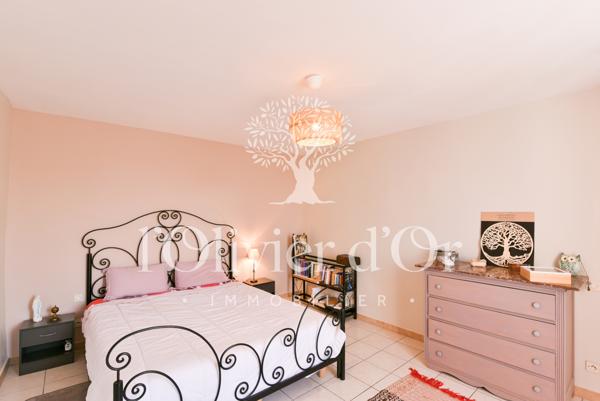 Tulette (26790) Maison de village avec cour et appartement indépendant