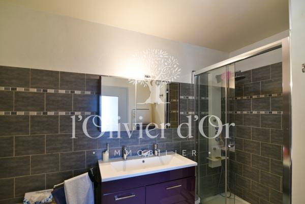 Tulette (26790) Maison de village avec cour et appartement indépendant