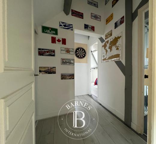Saint-Cyr-sur-Loire, Maison 4 Chambres  à vendre