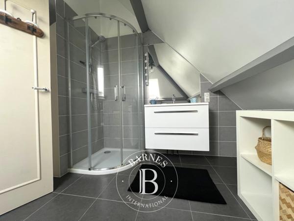 Saint-Cyr-sur-Loire, Maison 4 Chambres  à vendre