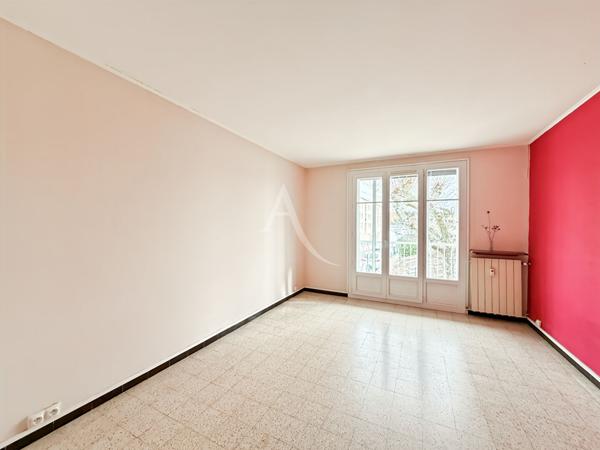 A VENDRE T3 avec extérieur, cave et garage - Secteur Saint-Barnabé 13012 Marseille