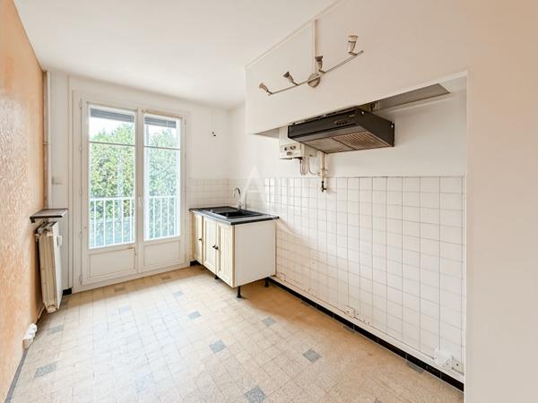 A VENDRE T3 avec extérieur, cave et garage - Secteur Saint-Barnabé 13012 Marseille