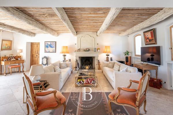 Aix-en-Provence, Maison 5 Chambres -  330 m² à vendre