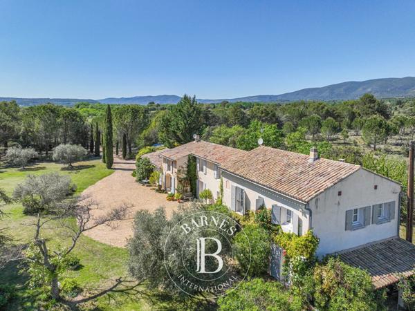 Aix-en-Provence, Maison 5 Chambres -  330 m² à vendre