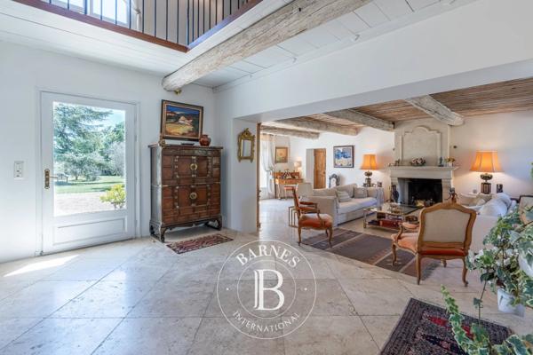 Aix-en-Provence, Maison 5 Chambres -  330 m² à vendre