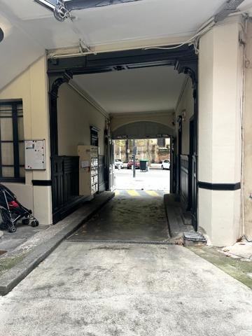 Place de parking couverte Hyper Centre Saint - Aubin , Toulouse
