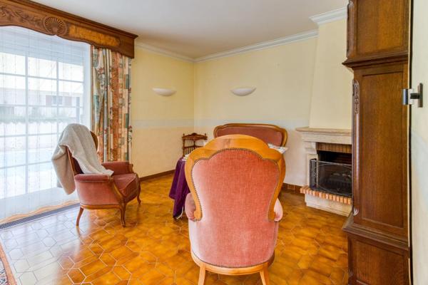 Maison familiale avec piscine, quartier Vennes