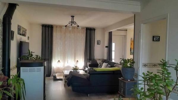 À vendre - Maison individuelle, 6 pièces située à Changé (72560)