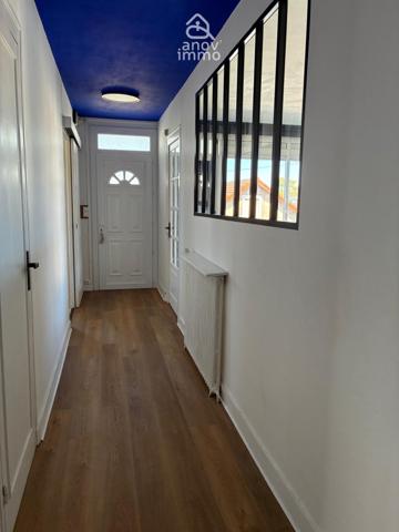 Maison
                                                                                                                                                                                                                                                                                                                        8 pièce(s)                                                                                                                                                                                                          6 chambre(s)                                                                                                                                                                                                          223.54  m²