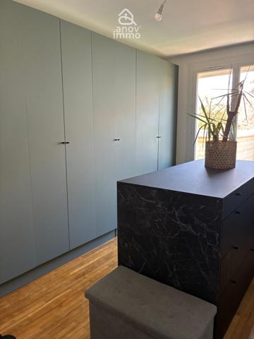 Maison
                                                                                                                                                                                                                                                                                                                        8 pièce(s)                                                                                                                                                                                                          6 chambre(s)                                                                                                                                                                                                          223.54  m²
