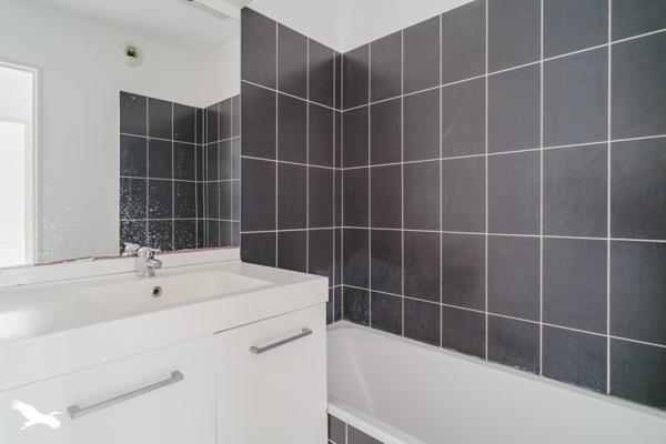 Appartement à vendre |                                       Villeurbanne |                                        3 pièces  |  61 m²
