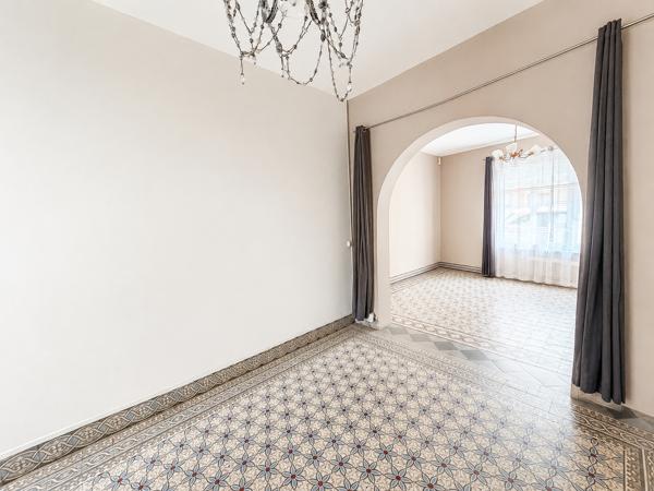 Maison
         5 pièces
        - 158 m² 313 000 € *
