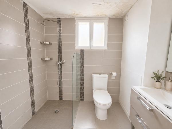 Maison
         5 pièces
        - 158 m² 313 000 € *