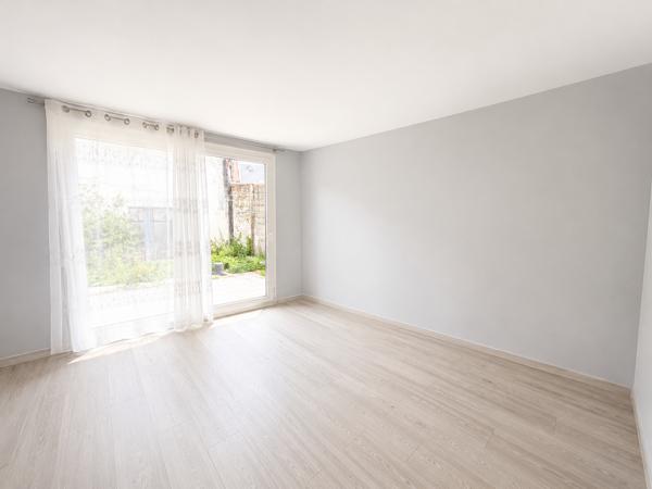 Maison
         5 pièces
        - 158 m² 313 000 € *