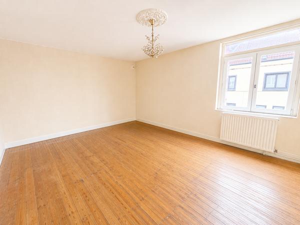 Maison
         5 pièces
        - 158 m² 313 000 € *